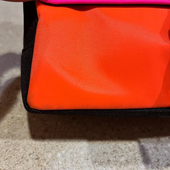 🔥REDUCED 🔥MAINS Colorful hip stylish Crossbody Bag 💰 Price Drop 🌺 - Picture 10 of 13